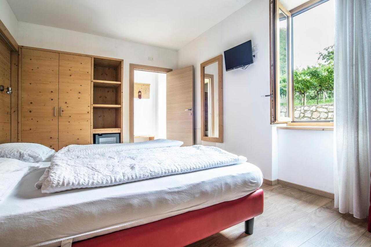 Agriturismo Al Maniero Trento Bagian luar foto