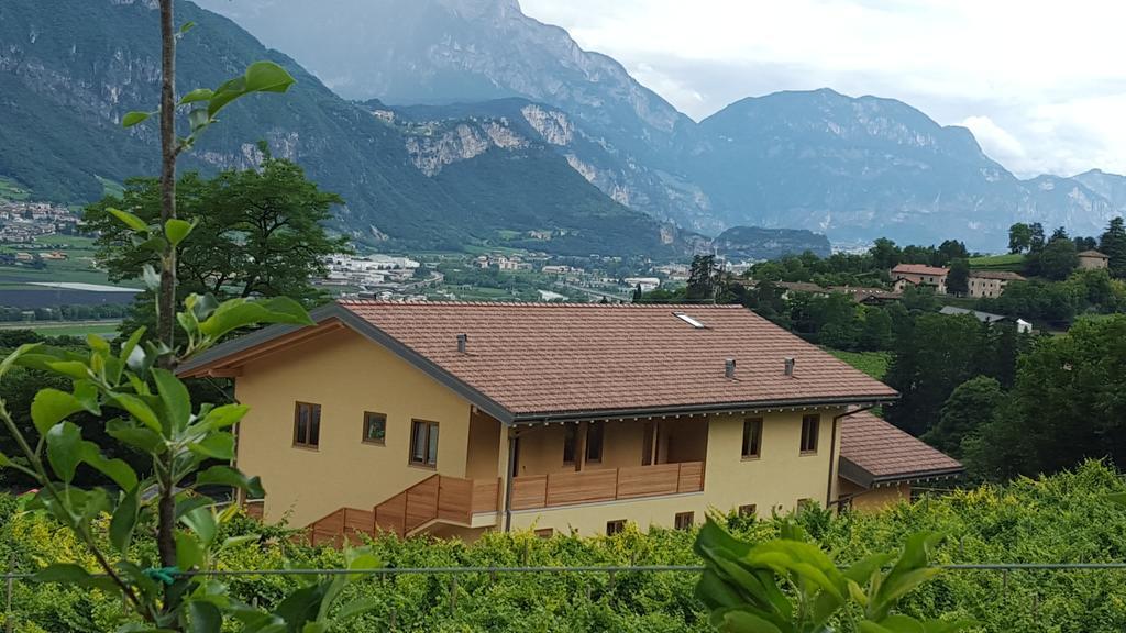 Agriturismo Al Maniero Trento Bagian luar foto